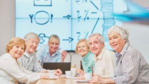 דרושים אזרחים ותיקים – הזדמנויות חדשות לבני 60+ במסגרת תכנית ותיקים בעבודה