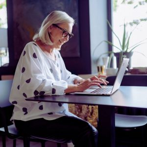 קורס הכרת המחשב לגיל השלישי | קורסים לגיל השלישי וליווי תעסוקתי