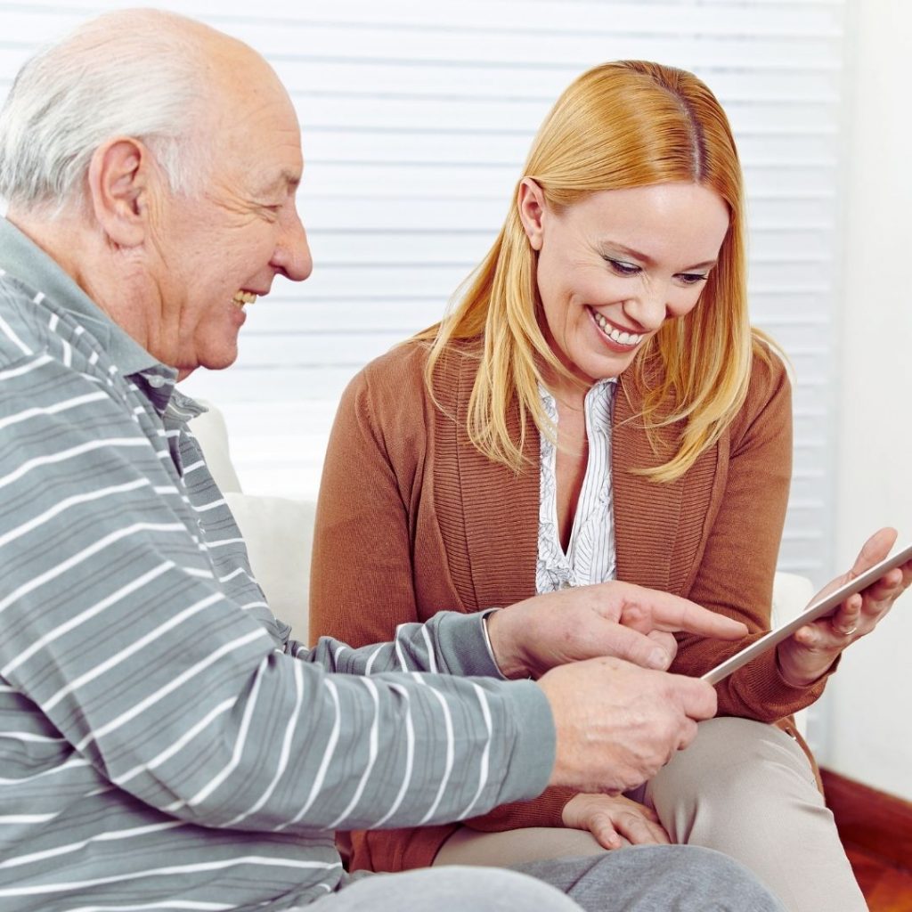 קורסים לגיל השלישי והזדמנויות תעסוקה